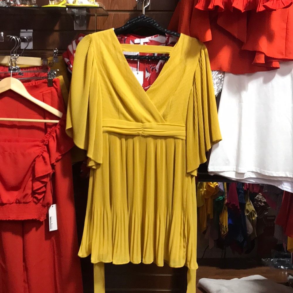 Mini dress - Picture 2 of 2